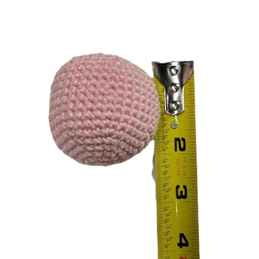 100% handmade crochet ball toy for cats with catnip inside! 100% cotton yarn.